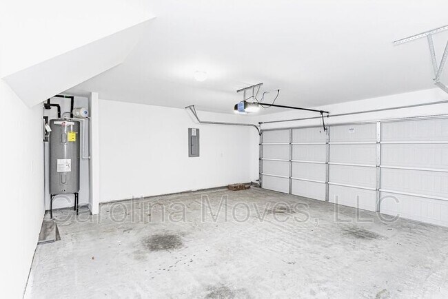 Building Photo - 46 Jones Creek Cir