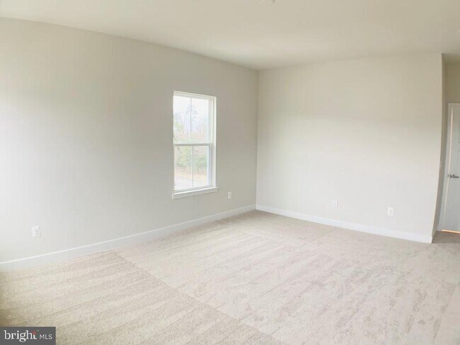 Building Photo - 11380 Willow Green Cir