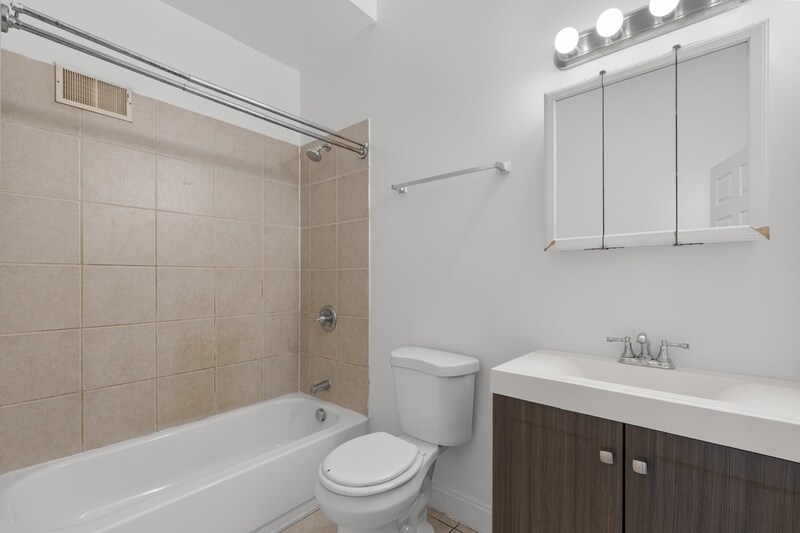 Building Photo - 1005 N Arlington Ave