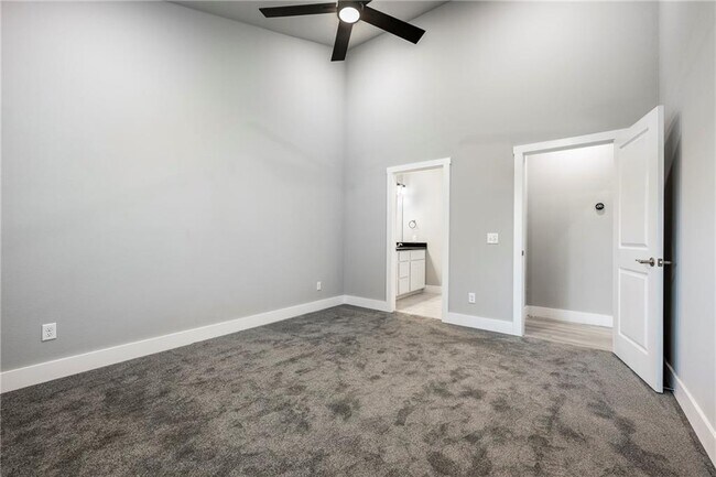 Building Photo - 652 Sun Meadows Loop