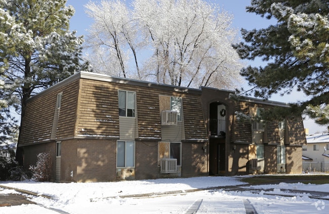 Building Photo - Kara Manor Apartments