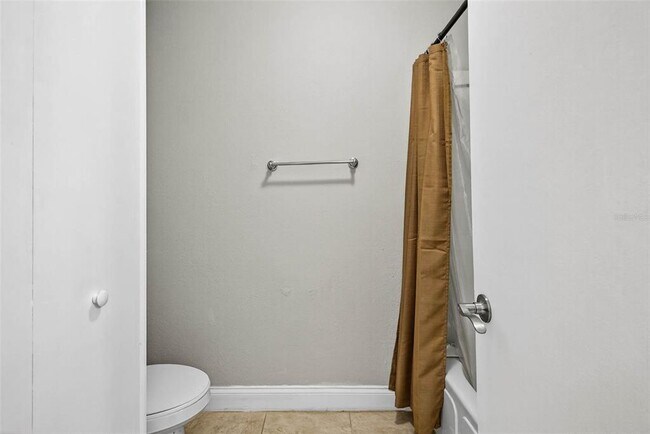 Building Photo - 13824 Orange Sunset Dr