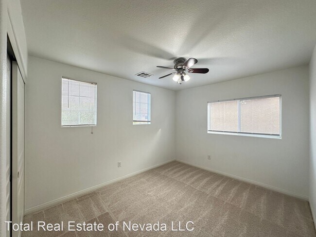 Building Photo - 3 br, 2.5 bath House - 4859 Golden Shimmer...