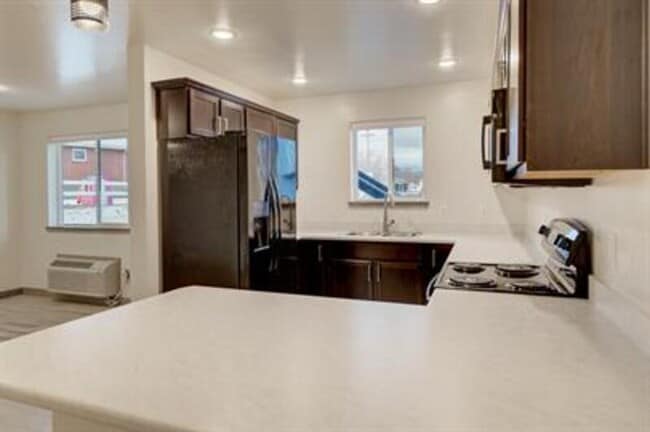 Building Photo - 3105 Cooney Dr