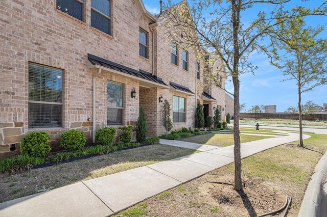 Building Photo - 315 Ferndale St