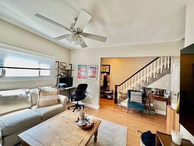 Primary Photo - 159 K St