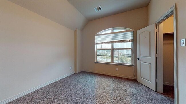 Building Photo - 16807 Chapman Lake Ct