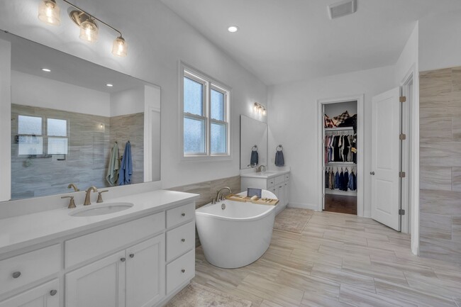 Building Photo - 333 Merrydale Dr