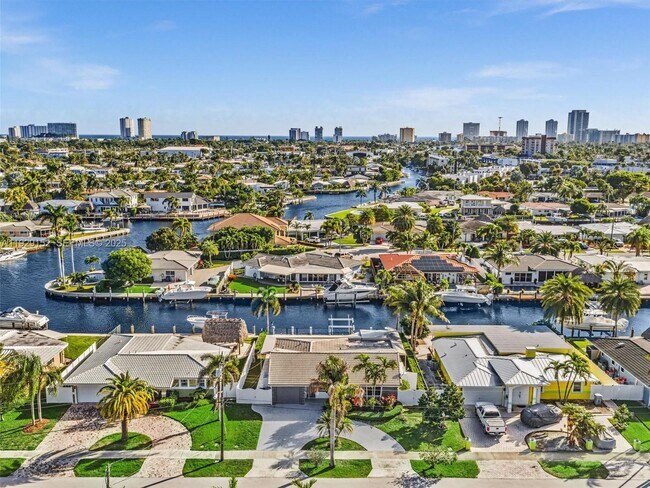 Building Photo - 440 SE 8th Ave