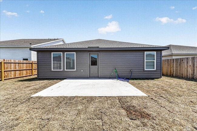 Building Photo - 1314 Lady Yoli St