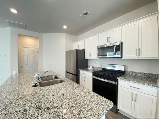 Building Photo - 232 David Hl Dr