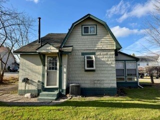 Building Photo - 503 S Pine St