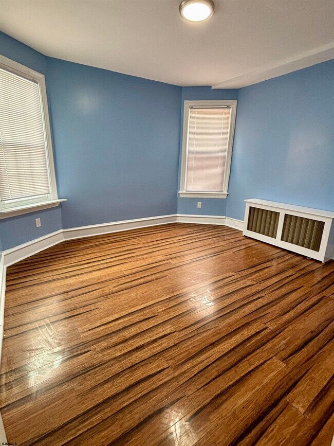 Building Photo - 4800 Ventnor Ave