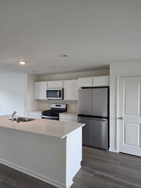 Building Photo - 8743 W 108th Dr