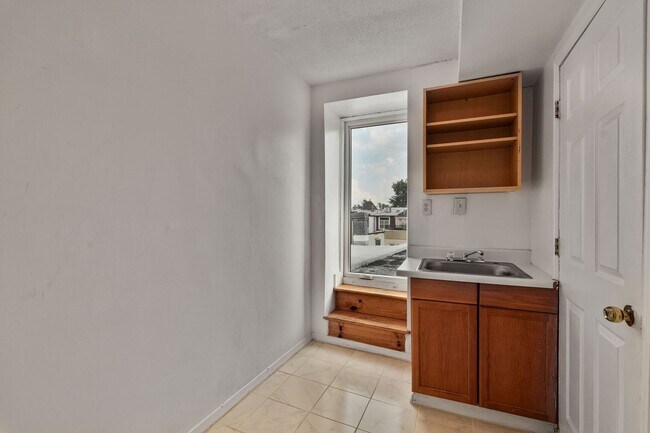 Building Photo - Available Now! Massive, Recently Renovated...