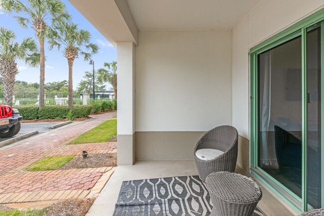 Building Photo - Available now.  Cute Furnished Studio Condo in Seacrest Beach