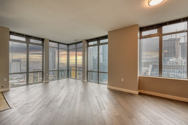 Building Photo - Cosmopolitan Condominiums ~ South Lake Union