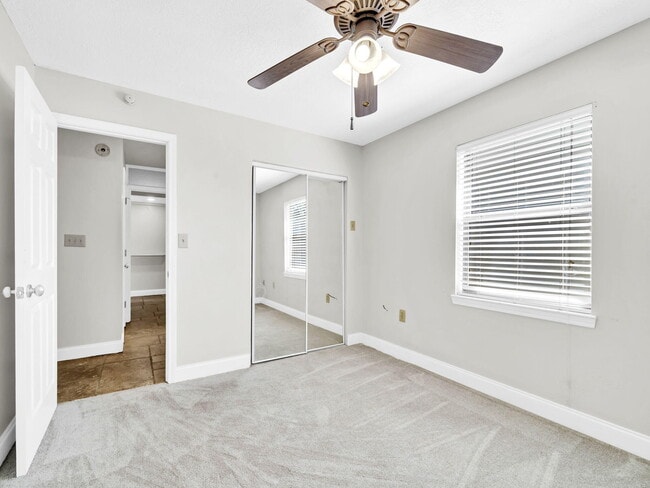 Building Photo - 258 Kidd St