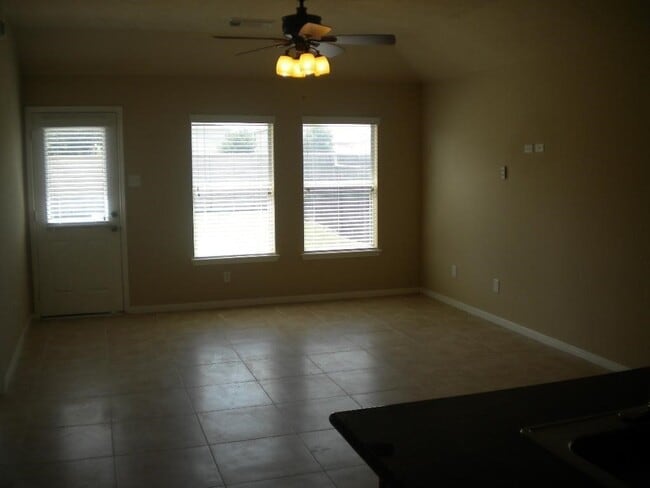 Building Photo - 8019 Cholla Canyon Ln