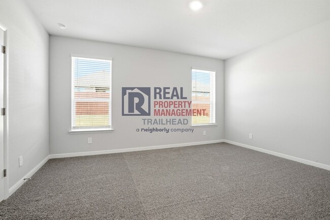 Building Photo - Spacious 5-Bedroom Home with Contemporary Living Spaces