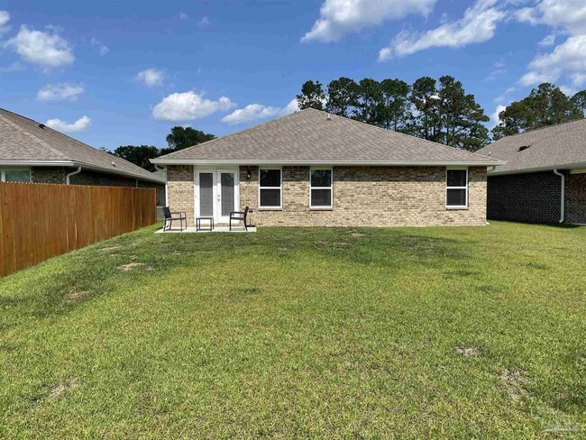 Building Photo - 7835 Lakeside Oaks Dr