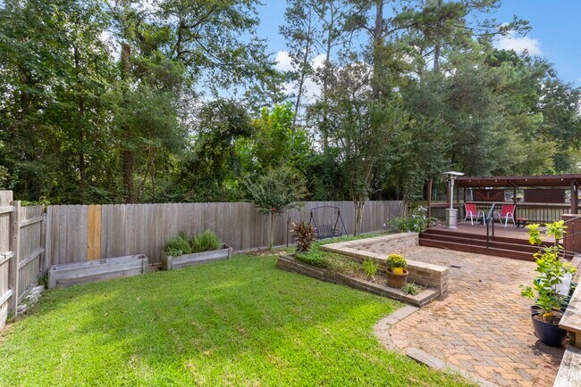 Building Photo - 6004 Hunnington Dr