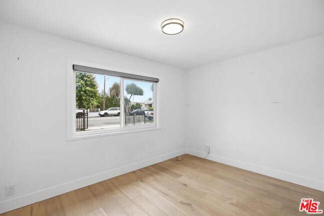 Building Photo - 4221 166th St