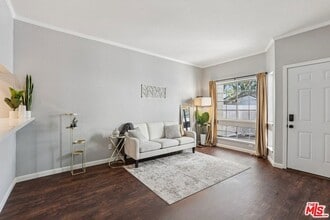 Building Photo - 1706 Bevin Brook Dr