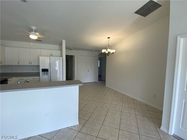 Building Photo - 1029 SE 11th St