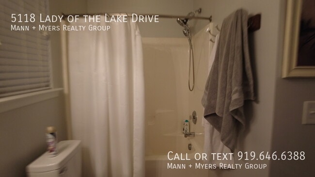 Building Photo - 5118 Lady of the Lake Dr