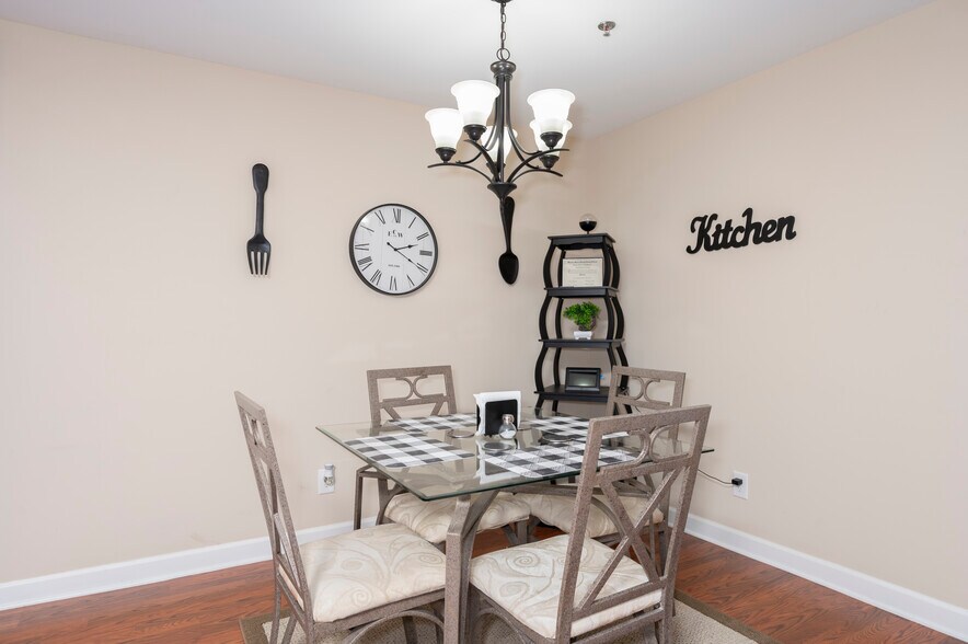 Building Photo - 4757 Tatton Park Cir