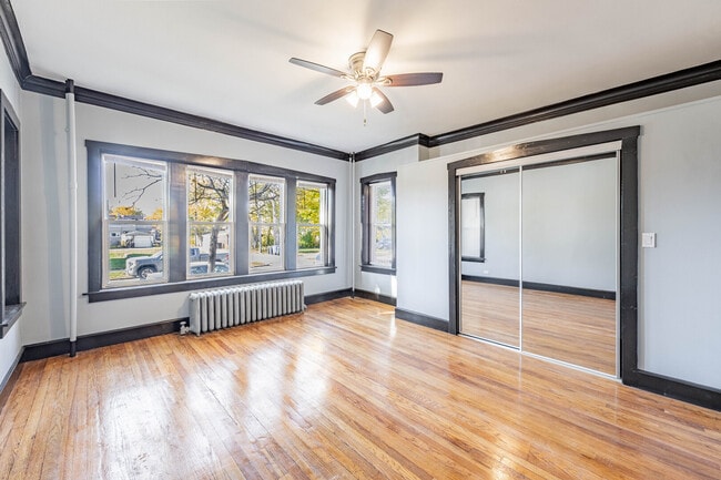 Building Photo - 6213 S Loomis Blvd