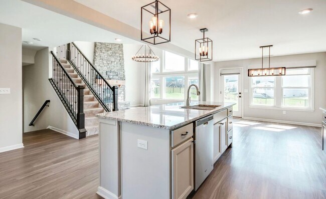 Building Photo - 15911 Long Meadow Way