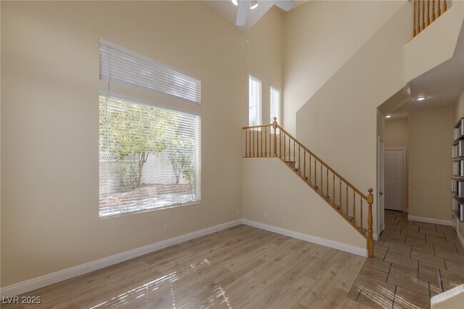 Building Photo - 10382 Cherry Brook St