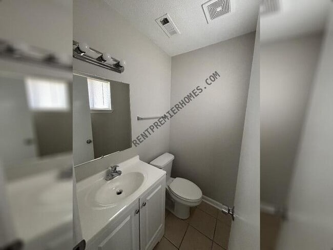 Building Photo - 1313 Ray Rd