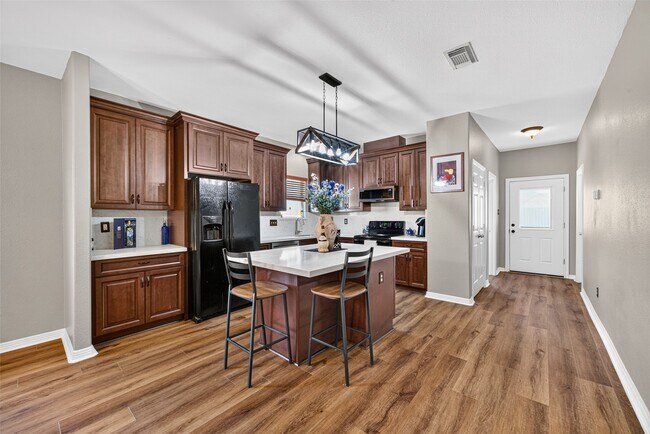Building Photo - 21310 Sweet Grass Ln