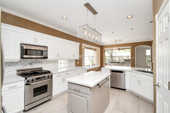 Building Photo - 4003 Perry Knoll Ct