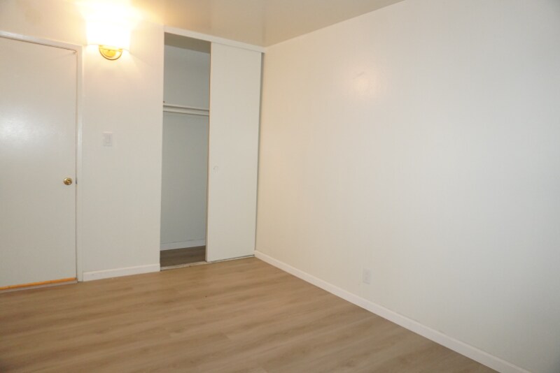 Building Photo - 35 Alan Ct