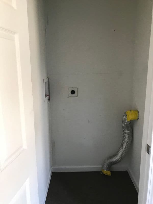 Building Photo - 19 Hobart St