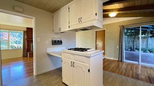 Building Photo - Classic San Luis 3 Bedroom 2 Bath House in Ferrini Heights