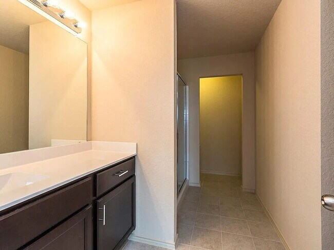 Building Photo - "Charming 3-Bedroom Home with 2 Full Baths in Idyllic San Marcos Location!"