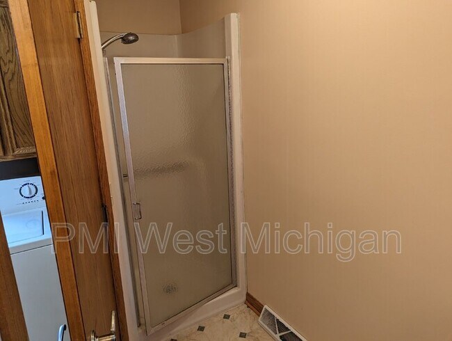 Building Photo - 4537 21st St