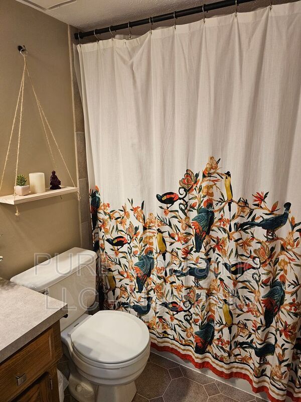 Building Photo - 5039 S 163rd Ave