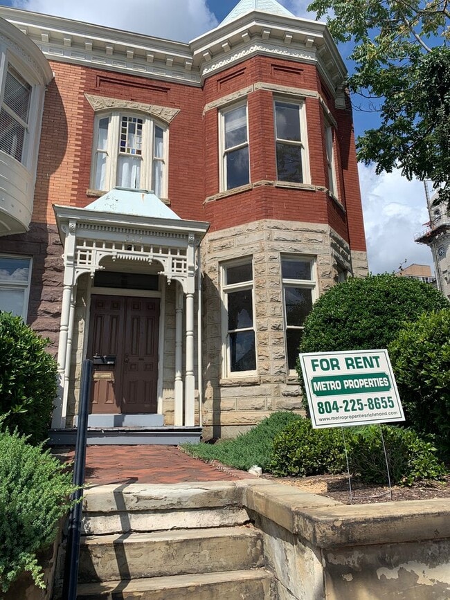 Building Photo - 212 W Main St