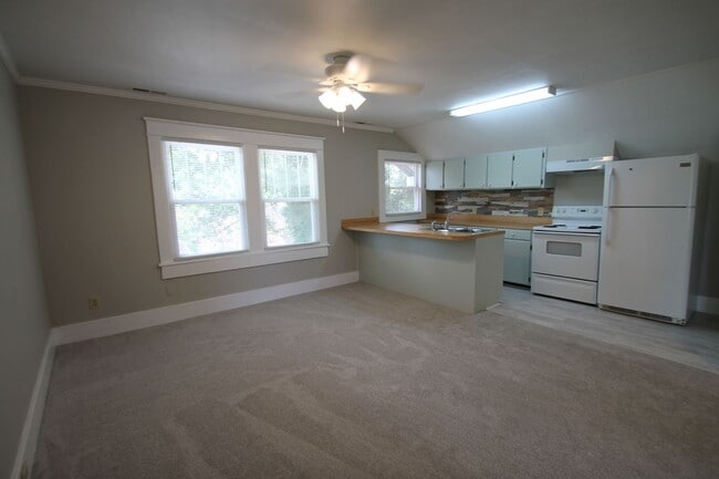 Building Photo - Exclusively Offered by Muse Realty LLC