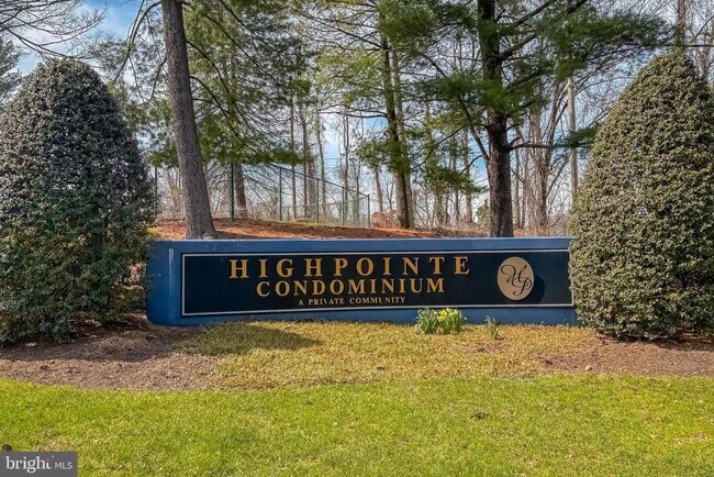 Building Photo - 4409 Falls Bridge Dr