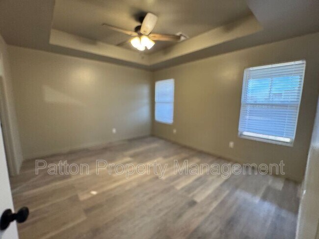 Building Photo - 1120 Caprock St