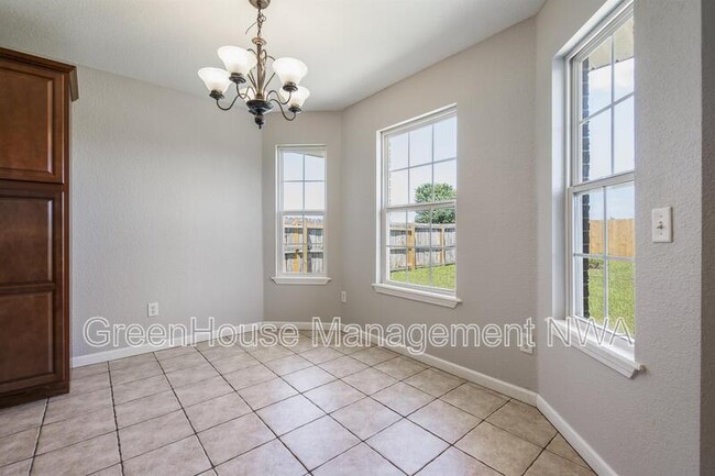 Building Photo - 520 Dewberry Ln