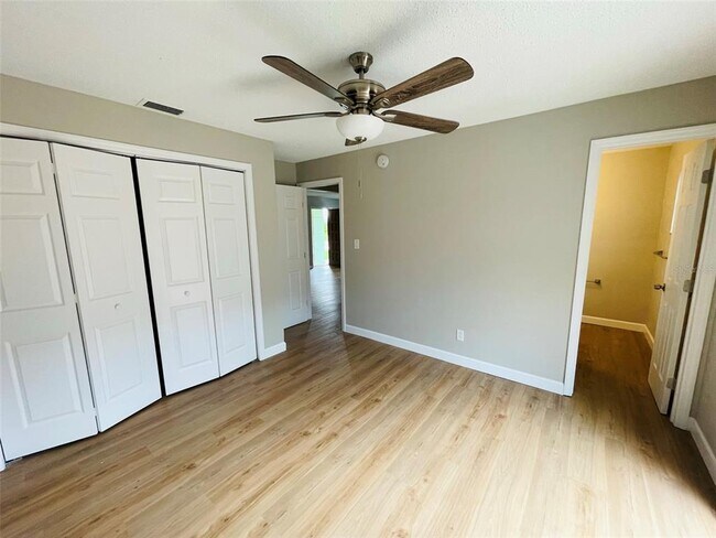 Building Photo - 511 Duchess Ct