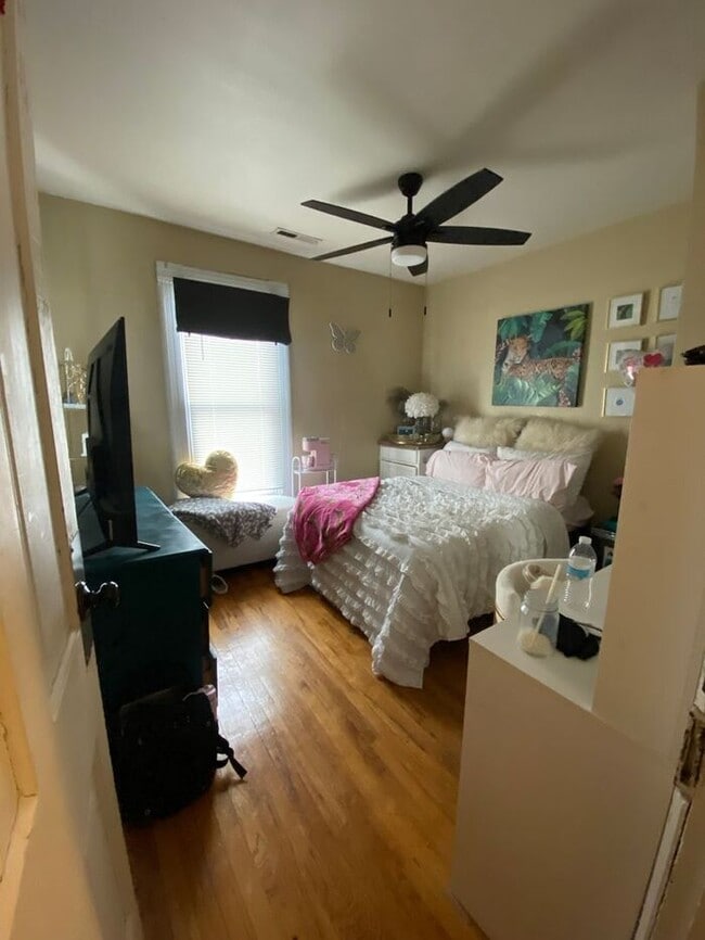 Building Photo - $4,800 | 8 Bedroom, 2 Bathroom Single Family Home | No Pets* | Available for August 1st, 2026 Mov...